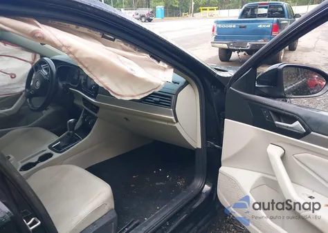 2019 Volkswagen Jetta 1.4T R-Line/1.4T S/1.4T Se from USA, damaged, VIN 3VWC57BUXKM121722